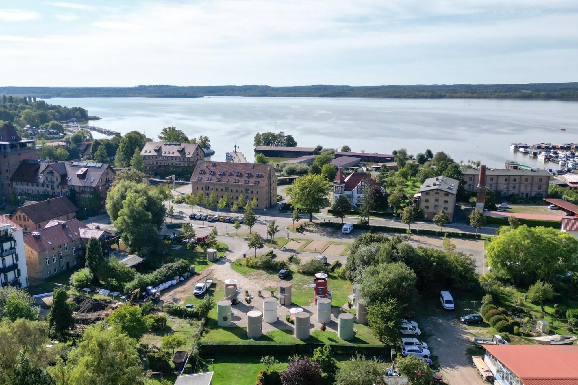 Slube Am Stadthafen Neustrelitz