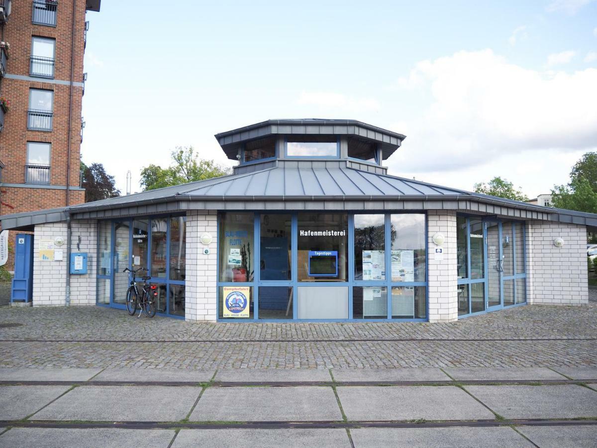 Slube Am Stadthafen * Neustrelitz
